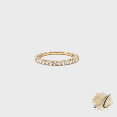 18k Yellow Gold Split Prong Wedding Band